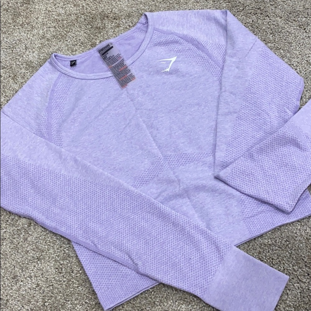 GYMSHARK BRAND NEW CROP LONG SLEEVE